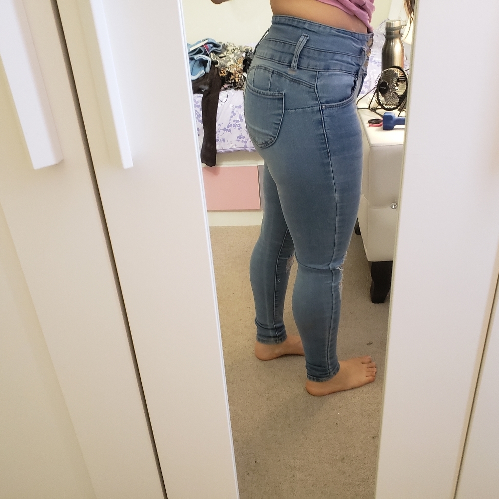Jeans - Picture 2 of 3